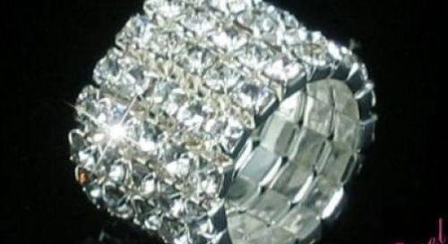 תכשיט ערב: טבעת מוכסף בשיבוץ קריסטלים 5 שורות