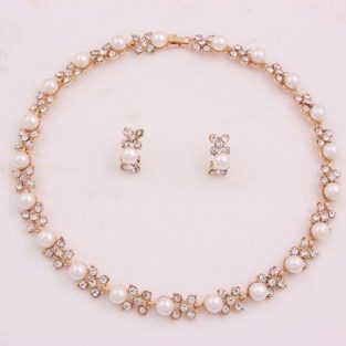 סט לכלה ולערב: שרשרת ועגילים גולדפילד בשיבוץ פנינים וקריסטלים