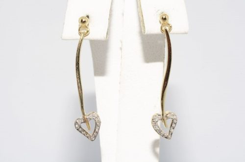 תכשיט זהב לכלה: עגילי זהב בשיבוץ 6 יהלומים עיצוב לב